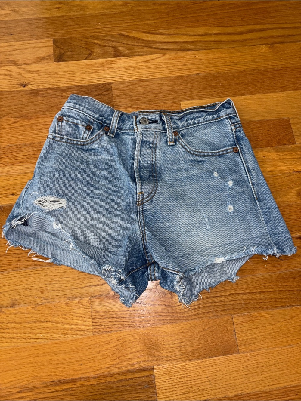 Levi’s Classic High-Rise Distressed Denim Shorts - Light Blue